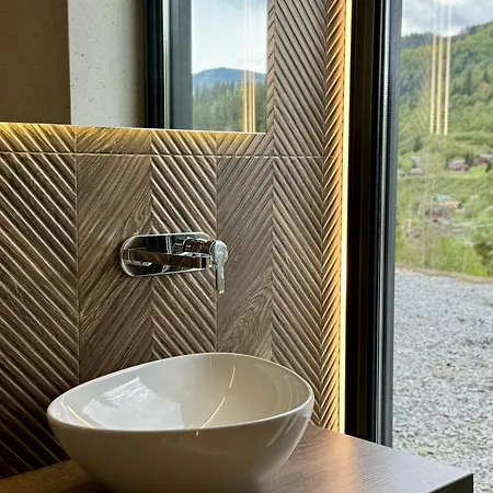 Mirest - в горах із чаном-джакузі Vakantiehuis *